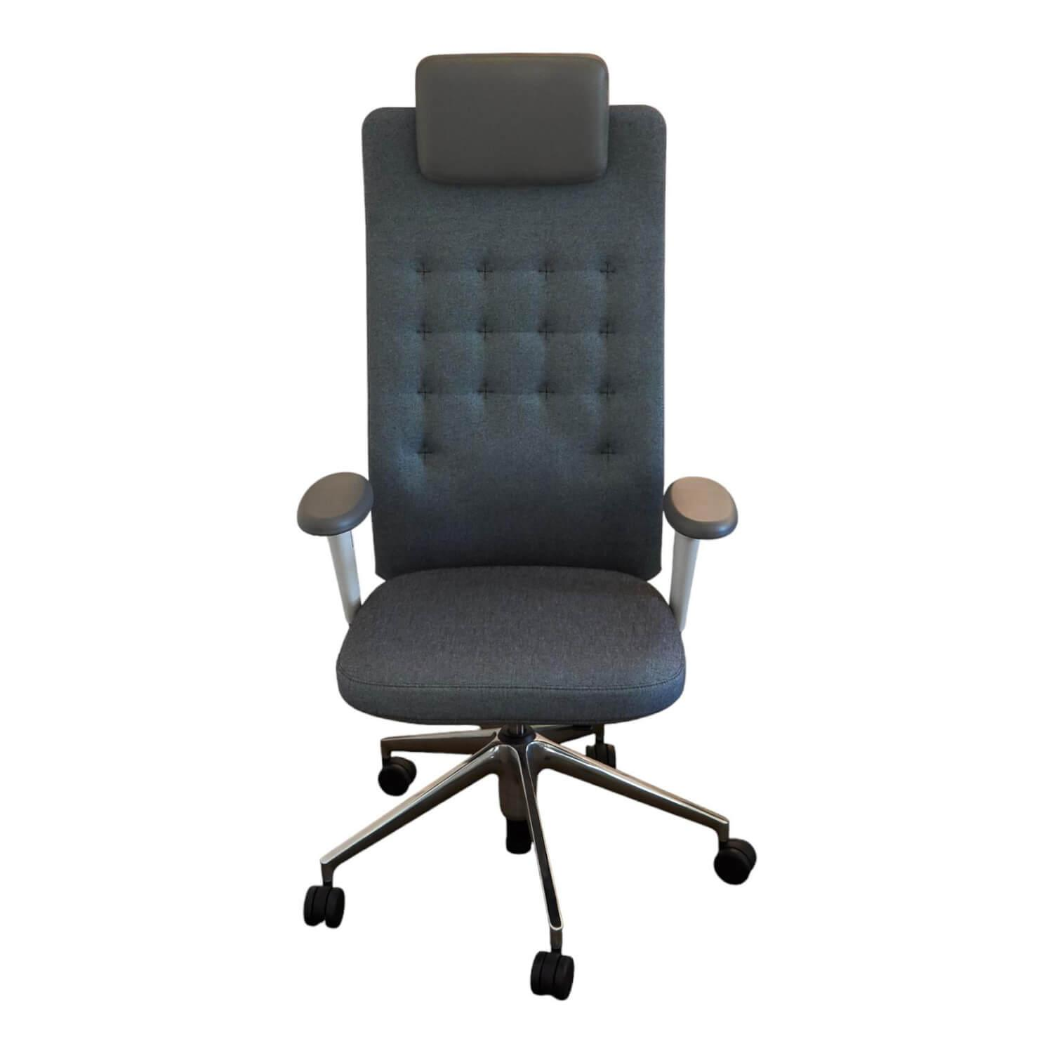 Vitra - Bürostuhl ID Trim L Bezug Stoff Plano Eisengrau Braun Rahmen Basic Dark Fünfsternfuß Aluminium Poliert Mit Rollen Inklusive Kopfstütze Bezug Leder Farbe Dimegrey Grau - 1
