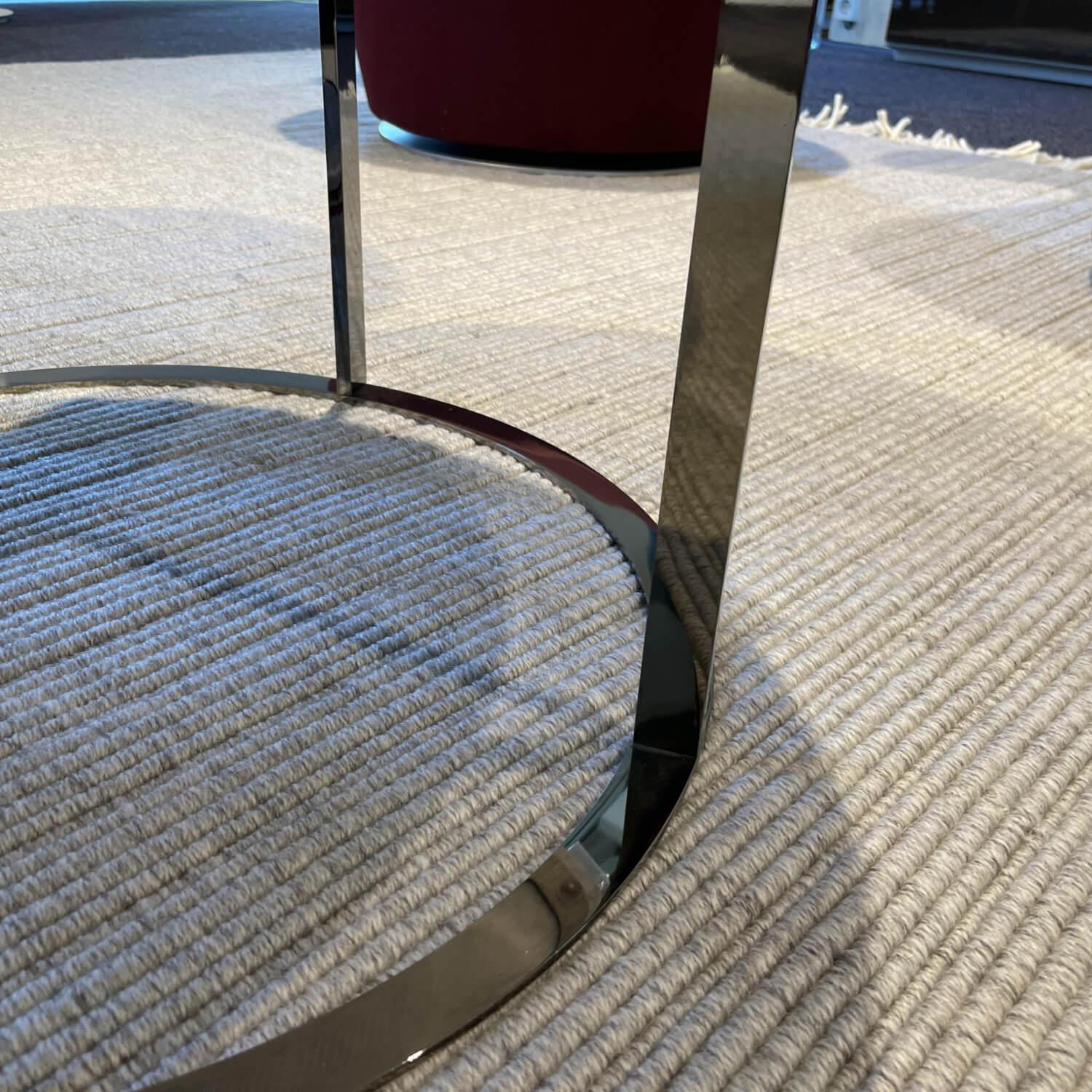 B&B Italia - Beistelltisch Mera Durchmesser 39cm Marmor Weiß Gestell Schwarz Verchromt - 5