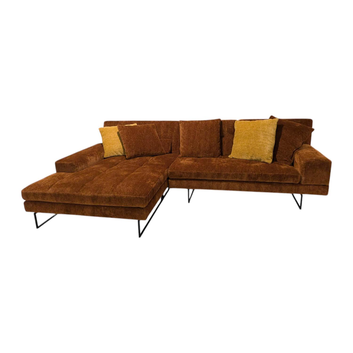 Brühl - Ecksofa Amber Stoff 44 0050 Orange Füße Verchromt mit 5 Kissen - 1