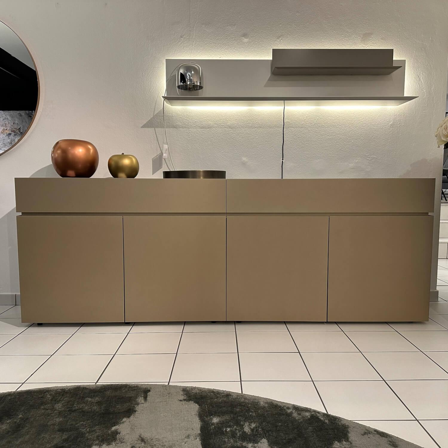 Interlübke - Sideboard Just Cube Bold Lack Gold Metallic Abdeckplatte Quarz Tropical Storm Schwarz Gold - 2