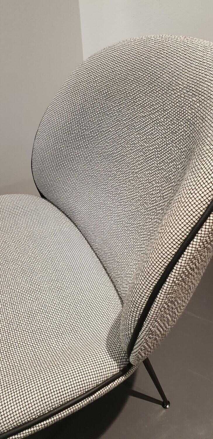 gubi-loungechair-beetle-stoff-4-kvadrat-colline-fbbd5bc37762rEQoIkgvOtKcB Gubi - Loungechair Beetle Stoff 4 Kvadrat Colline - 6