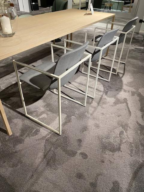 Arco - Essgruppe Slim Und Frame Platte Duramas Semi Massiv Eiche Weiß Geölt Sitzkissen Stoff Grau Gestell Epoxy White Weiß - 2