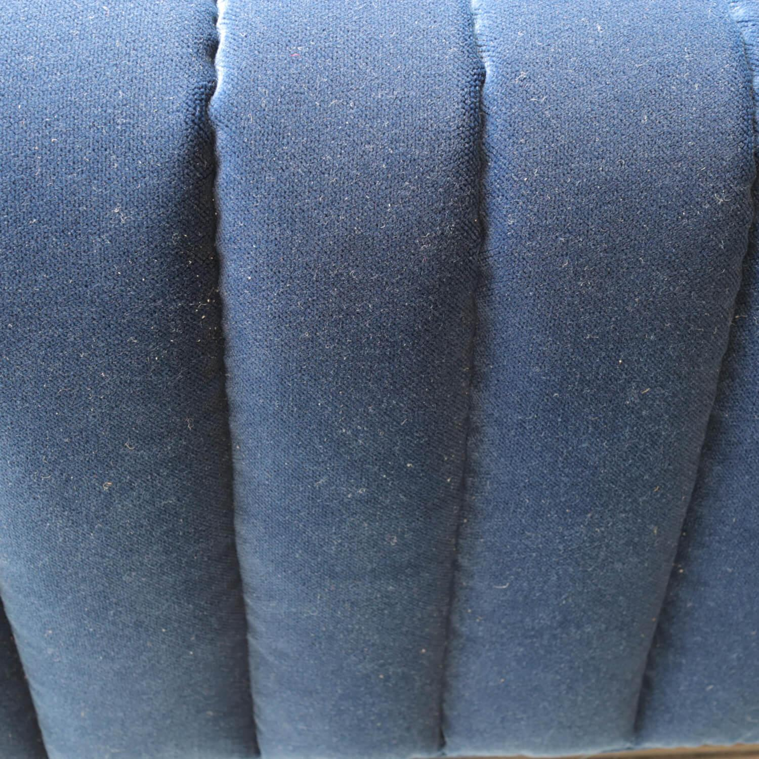 Sessel Mini Bezug Stoff Velvet Farbe 11 Dark Blue Gestell Metall Schwarz