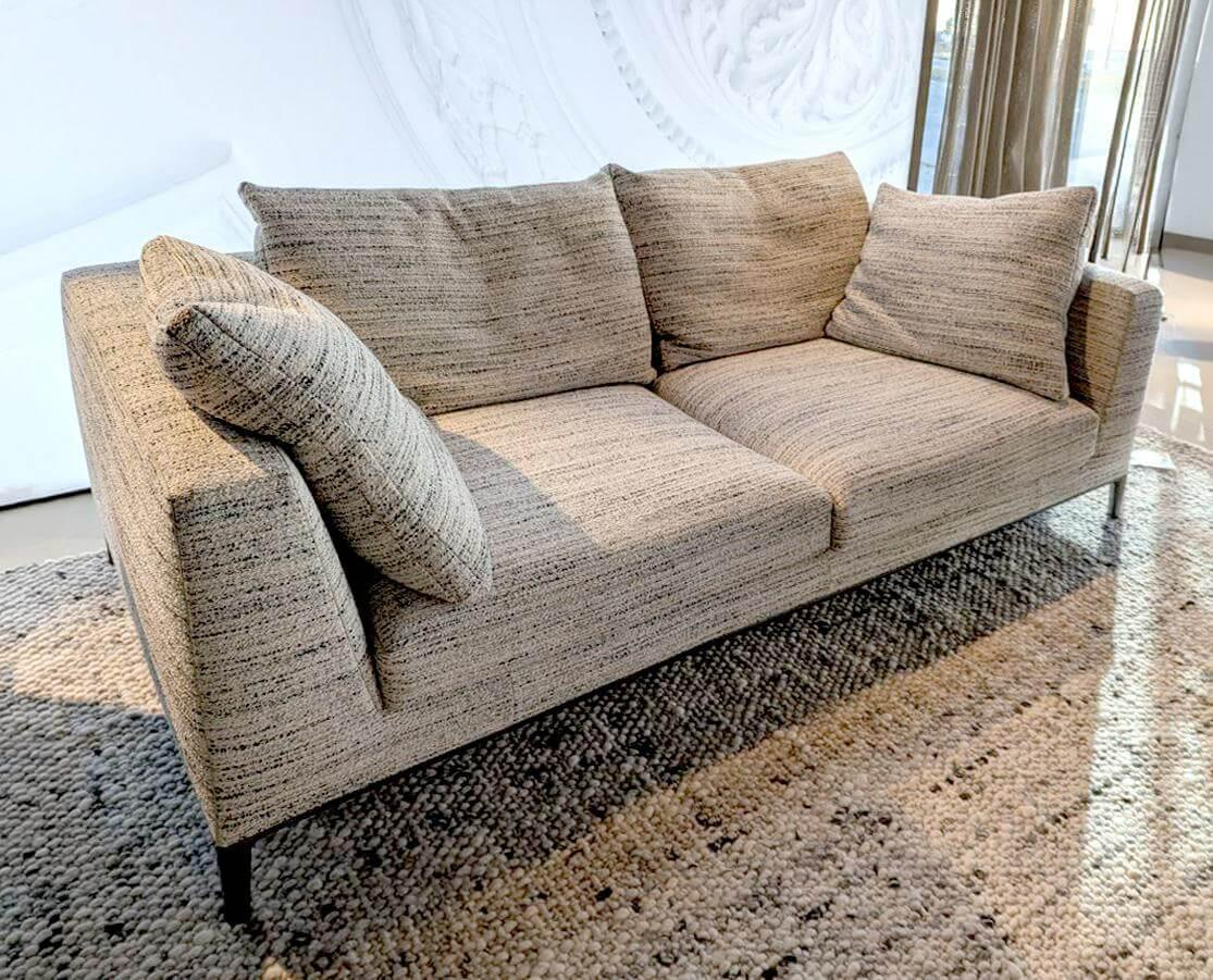 Maxalto - Sofa Lucrezia Soft Stoff Deluxe Diana Schwarz-Weiß Grau Gestell Bronzefarbig - 2