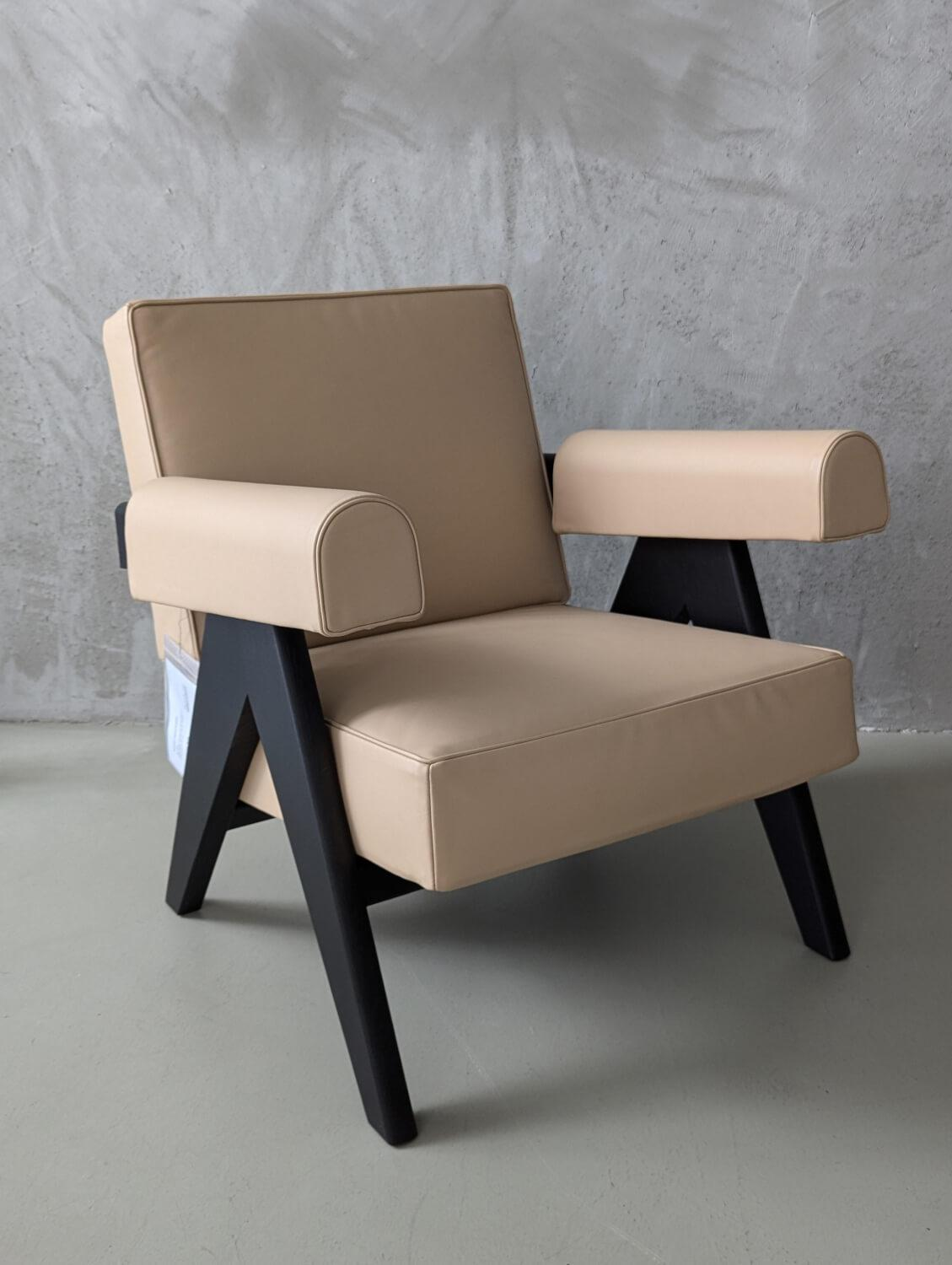 Cassina - Sessel Capitol Complex Armchair Leder Z Natur Beige Gestell Eiche Schwarz Gebeizt - 6