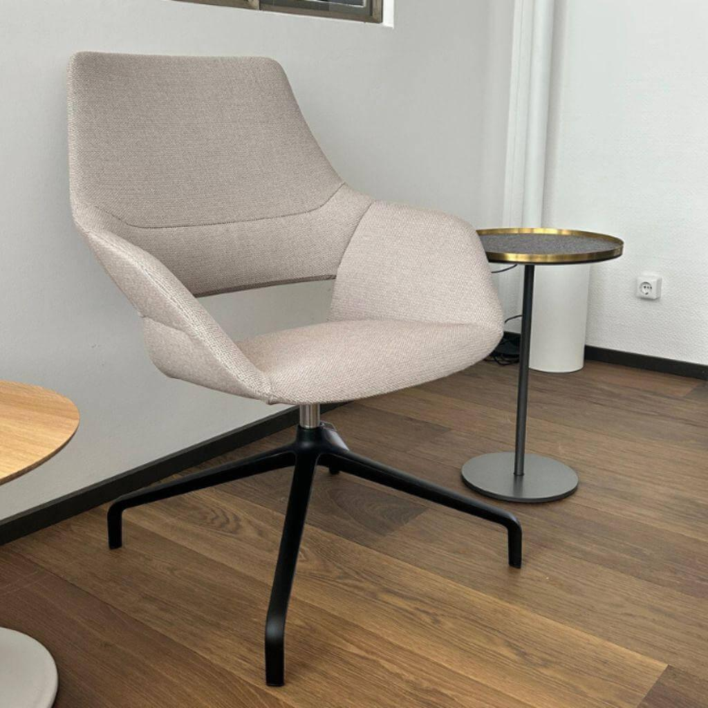 Wilkhahn - Sessel Occo Lounge Stoff Credo 94 Braunbeige Gestell Schwarz Strukturmatt - 2