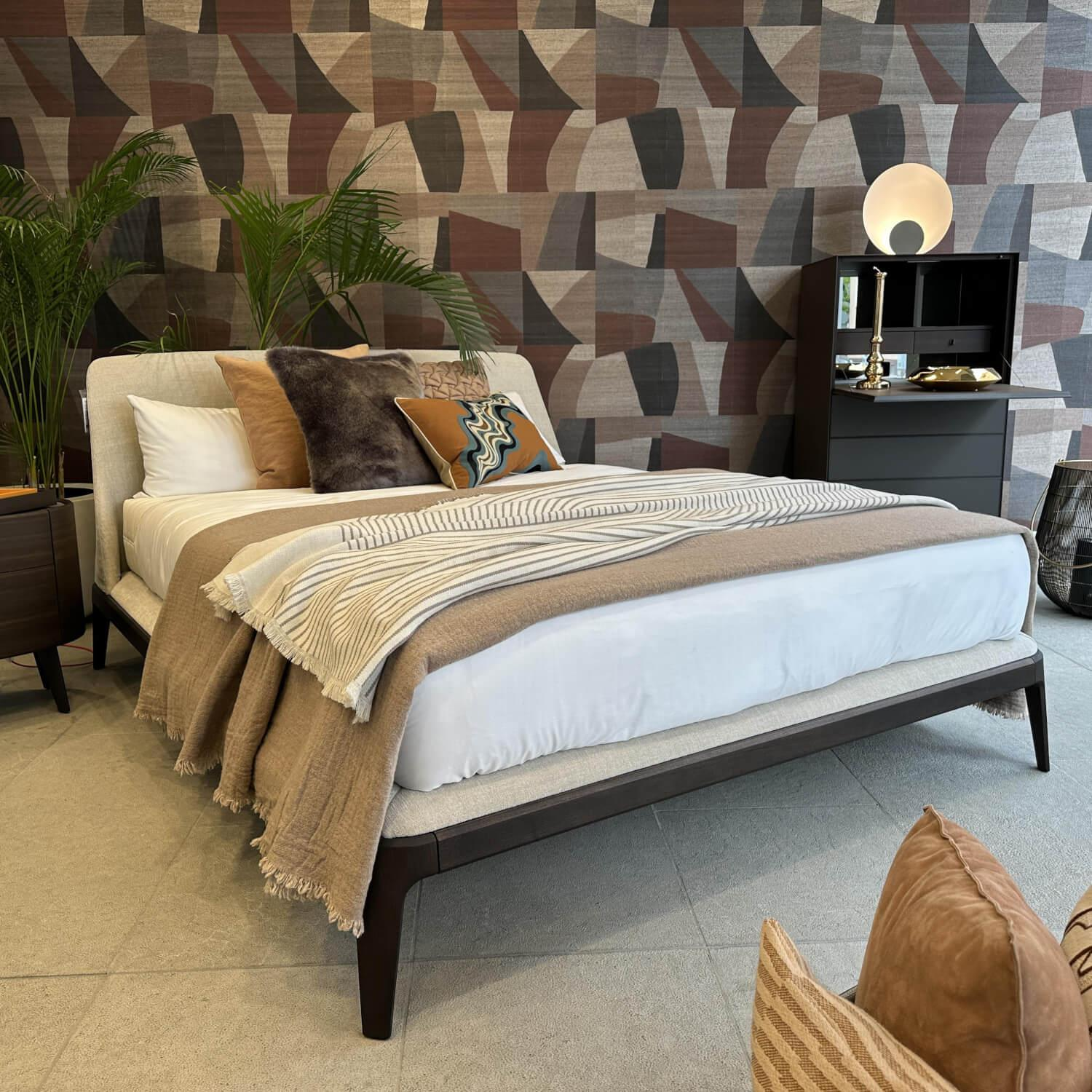 Poliform - Polsterbett Kelly Stoff Lima 64 Corda Grau Beige Gestell Eiche Spessart Massiv mit Matratze - 4