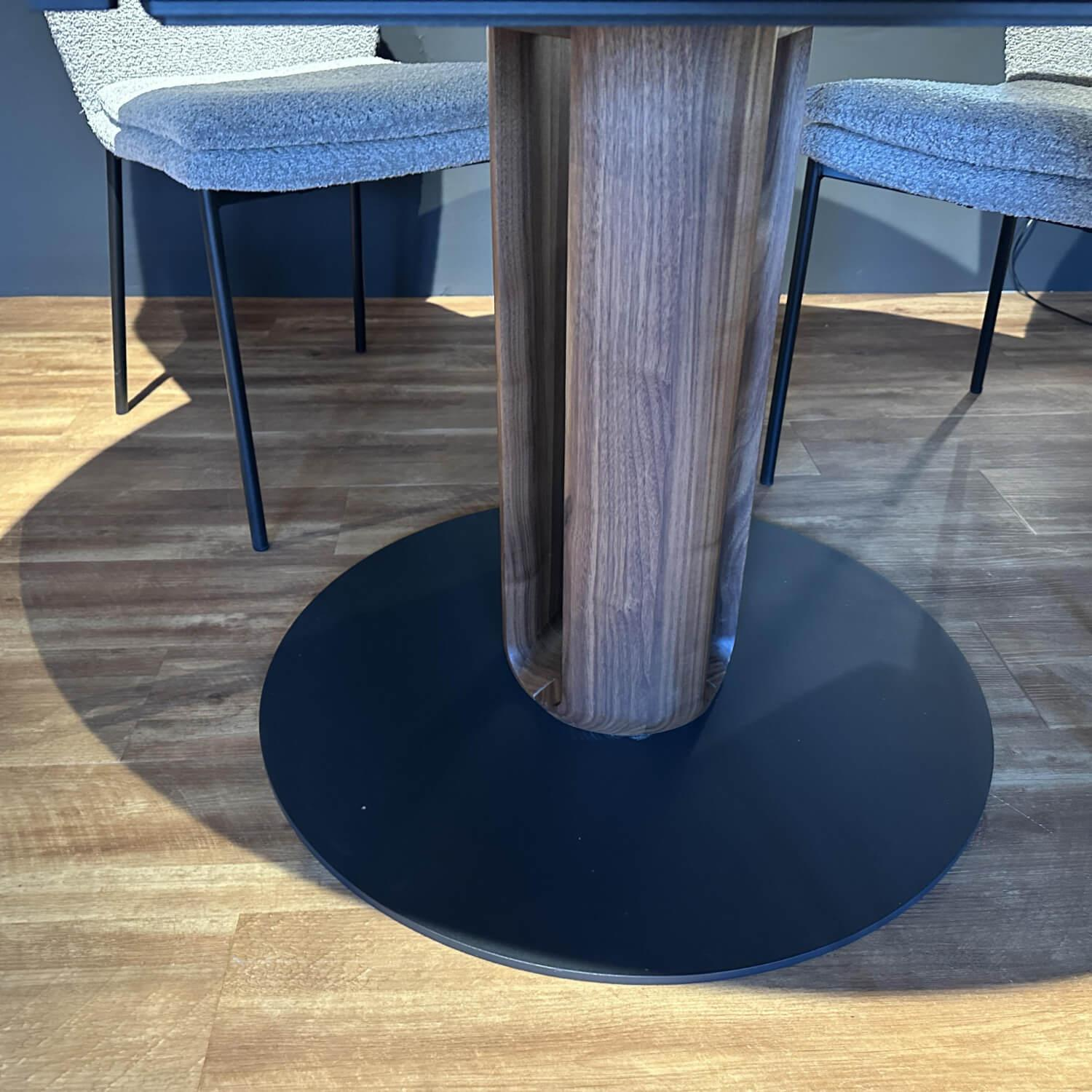 Rodam - Esstisch Nuss Splint Geölt Und Gewachst Rund Bodenplatte Carbon Schwarz Mit Klappauszug - 5