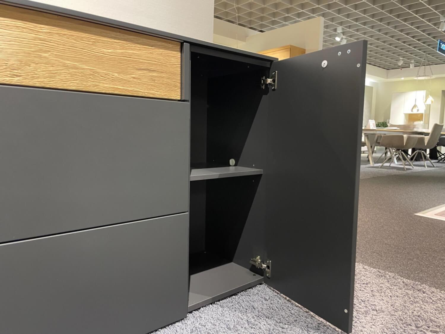 Venjakob - Sideboard 7243 3893 Lumea Lack Anthrazit Matt Und Eiche Gehackt Gebürstet Mit LED Beleuchtung - 12
