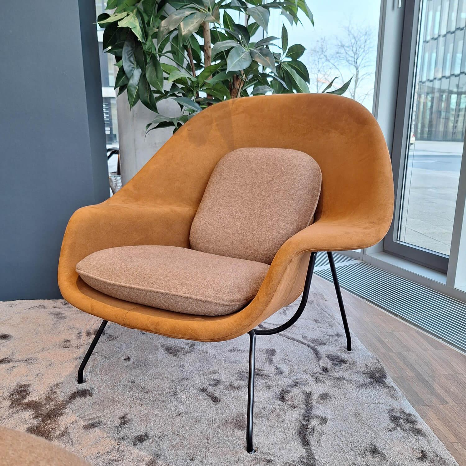 Knoll International - Relax Chair Womb Stoff Colorado Grau Braun Und Ultrasuede Braun Gestell Metall Schwarz - 2
