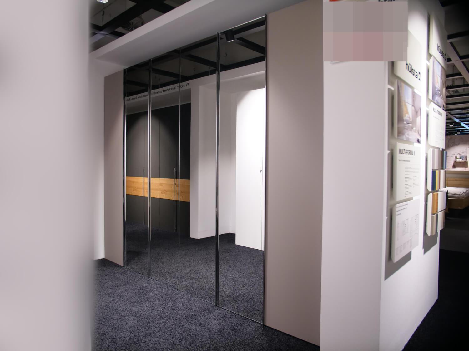 Hülsta - Kleiderschrank Mit Drehtüren Multi Forma II Lack Taupe Griffleiste Chrom Glänzend - 7