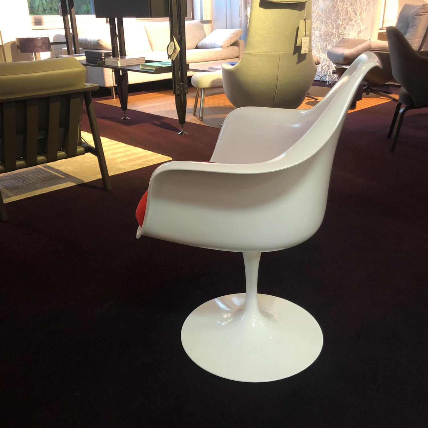 4er-Set Tulip Chairs Stoff Velvet Rot Kunststoffschale Rilsan Weiß