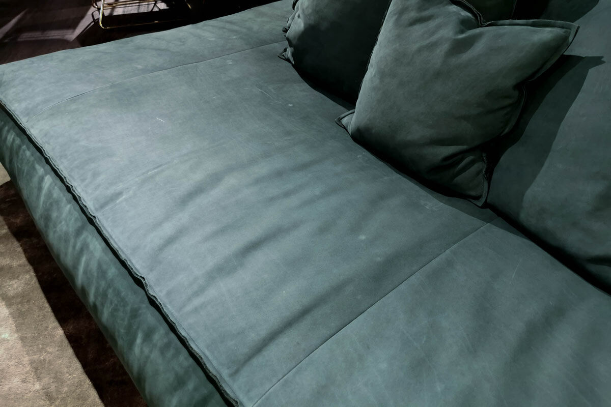 Baxter - Sofa Budapest Soft Leder Kashmir Jade Petrol Gestell Satiniertes Rohmetall mit 4 Kissen - 5