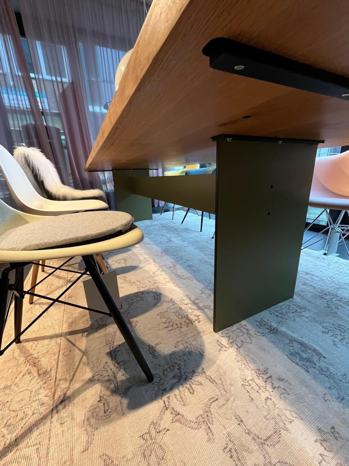 Janua - Esstisch SC 42 Eiche 300x110 Gestell HPL Khaki - 3