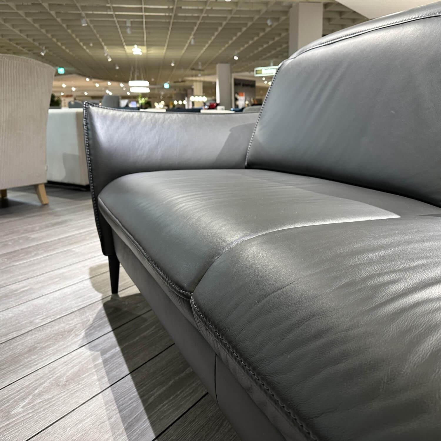 Hukla - Sofa Mondo Mirum Leder Vivre Anthrazit Füße Aluminium Schwarz - 3