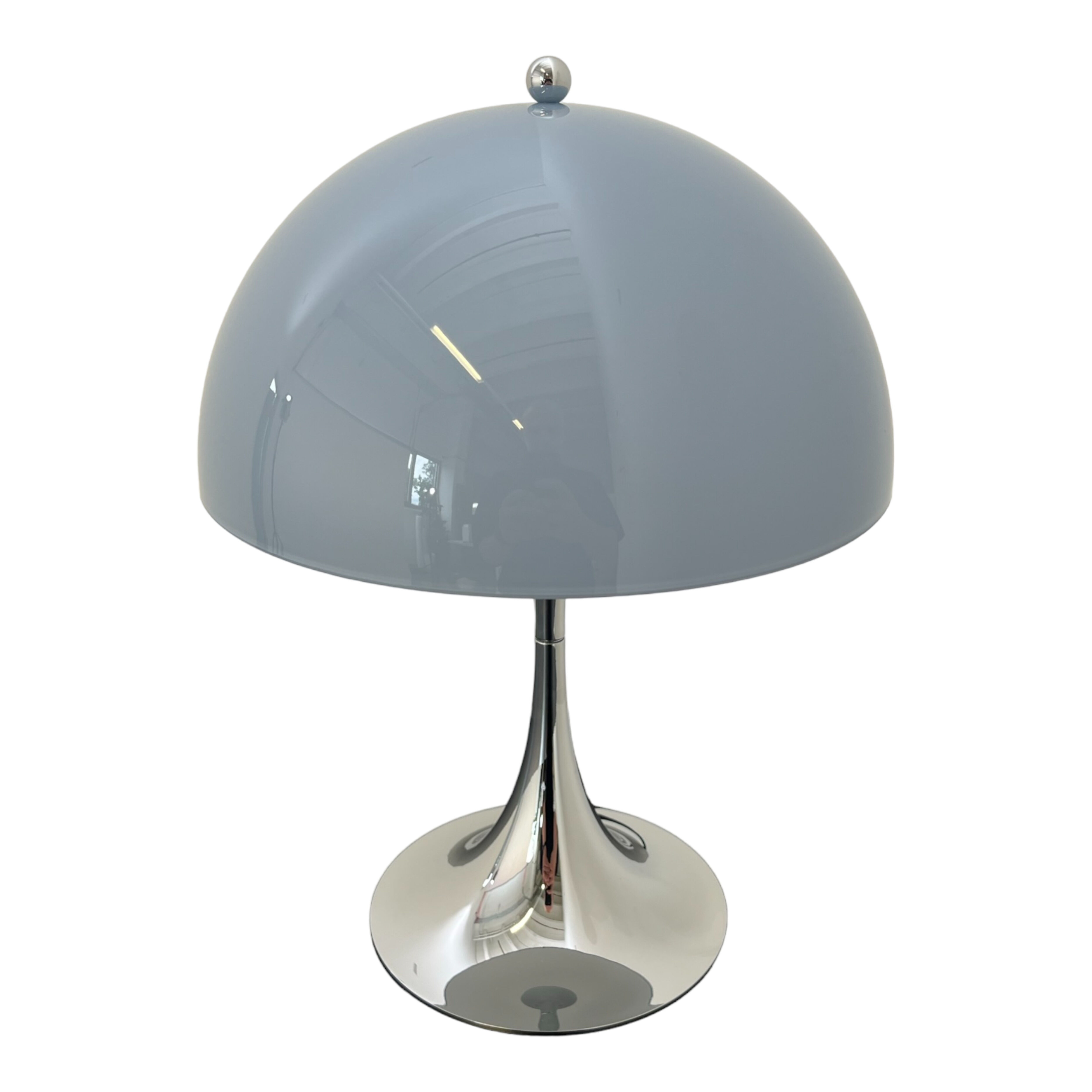 Tischleuchte Panthella Mini LED Tischleuchte Opal Weiß Acryl Ständer Glanzverchromt
