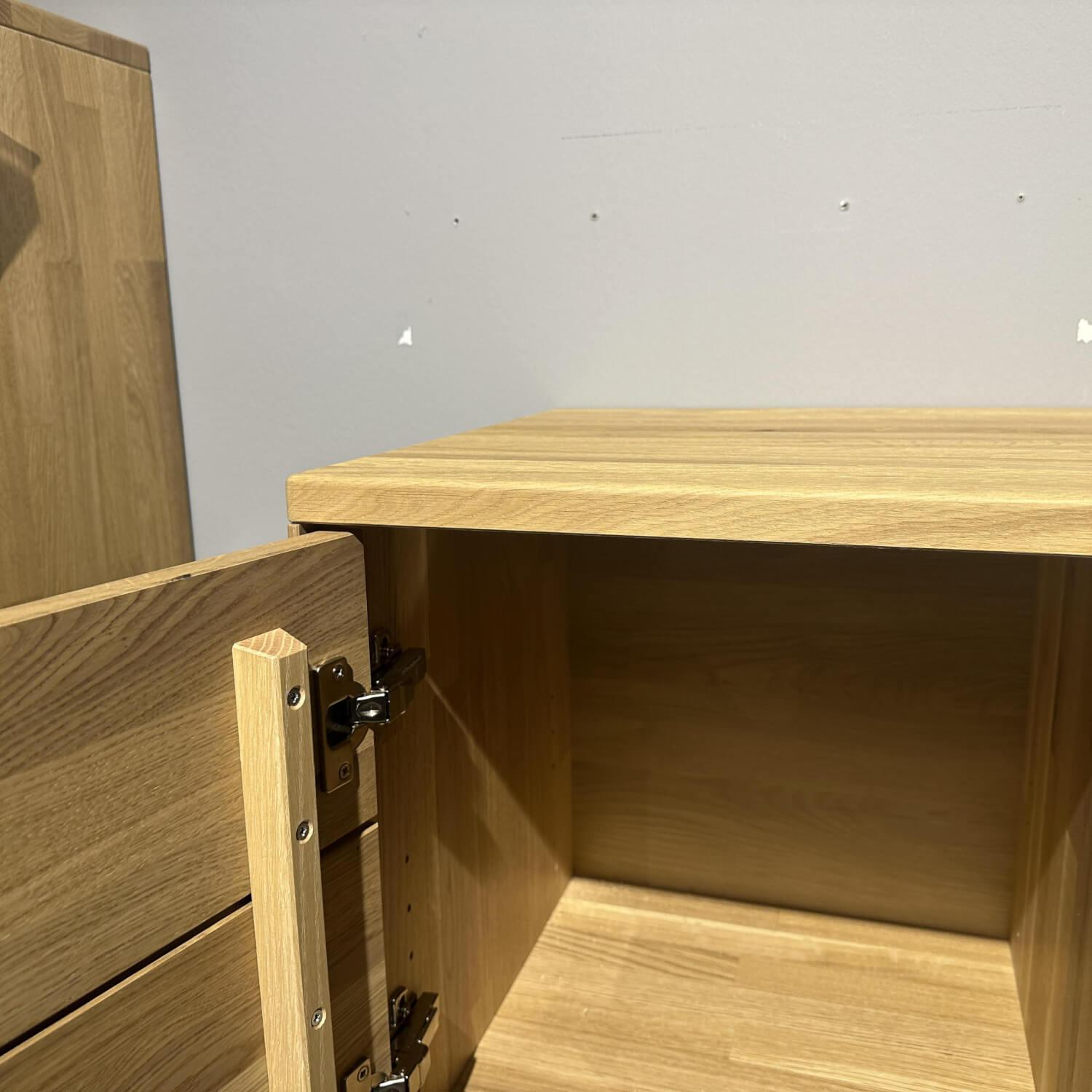 Wöstmann - Sideboard Cortona Wildeiche Massiv Soft Gebürstet Gestell Metall Anthrazit Ink. Beleuchtung - 3