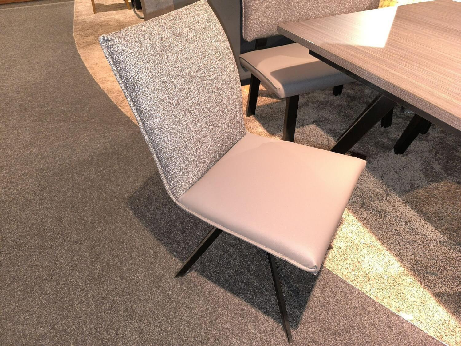 Schösswender - Essgruppe Malta 100 Stoff Wizard 07 Mittelgrau Grau Und Sigma 23 Grau Gestell Metall Schwarz Tisch Oak Grau - 3