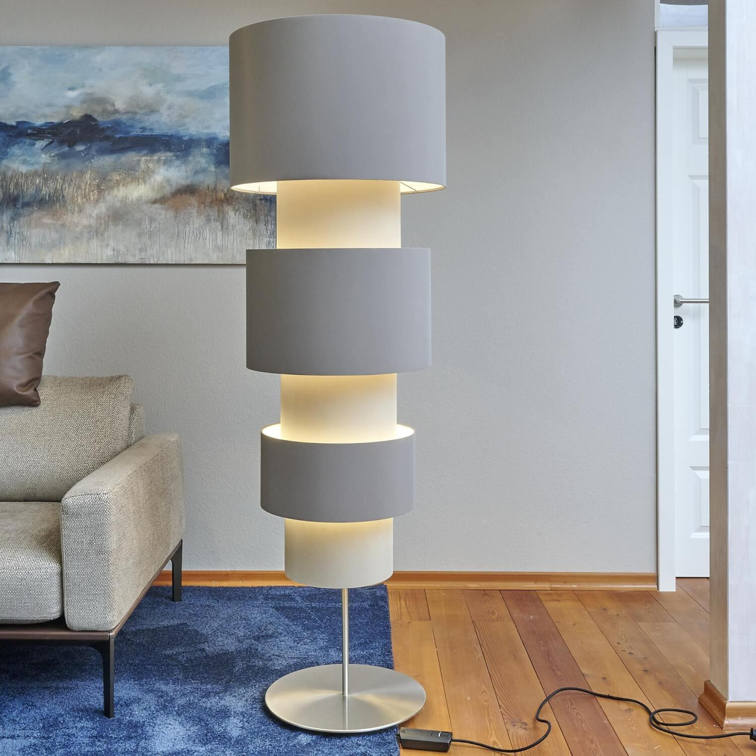 Bielefelder Werkstätten - Stehleuchte Soho Schirm Kiesel Sand Fuß Nickel Matt - 10