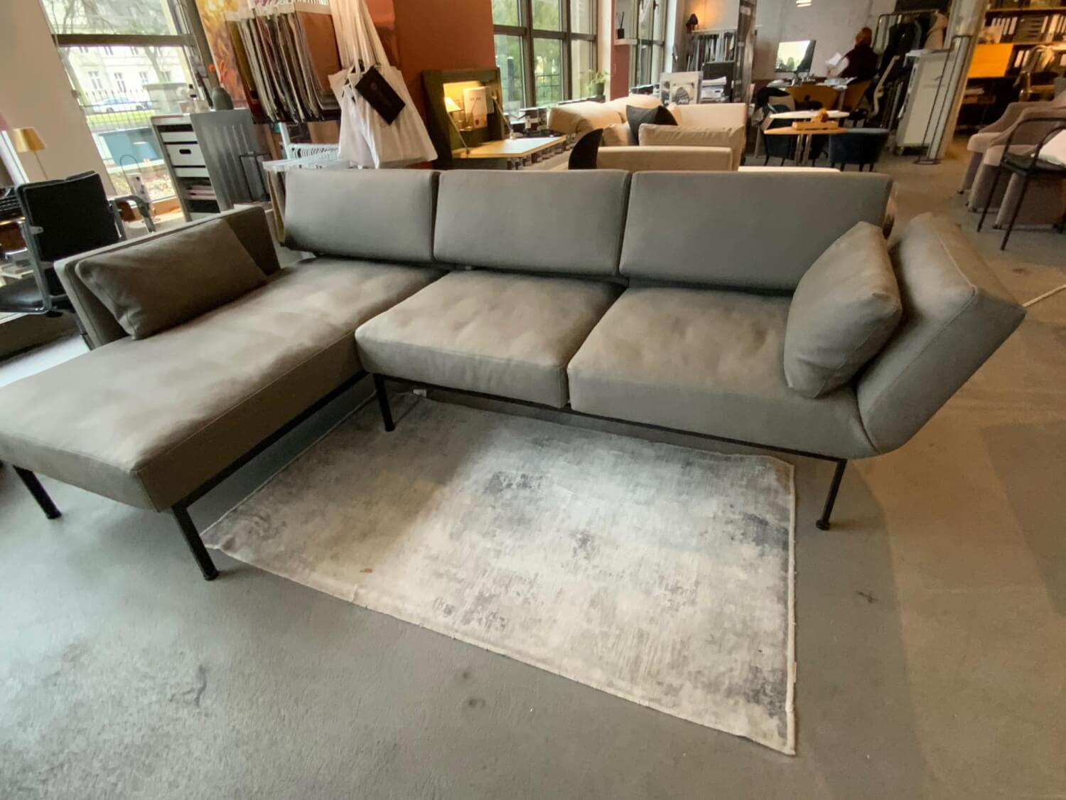 Brühl - Sofa Roro Soft Leder Taron 5668 95 Grau Gestell Metall Schwarz Pulverbeschichtet Inklusive Kissen - 2