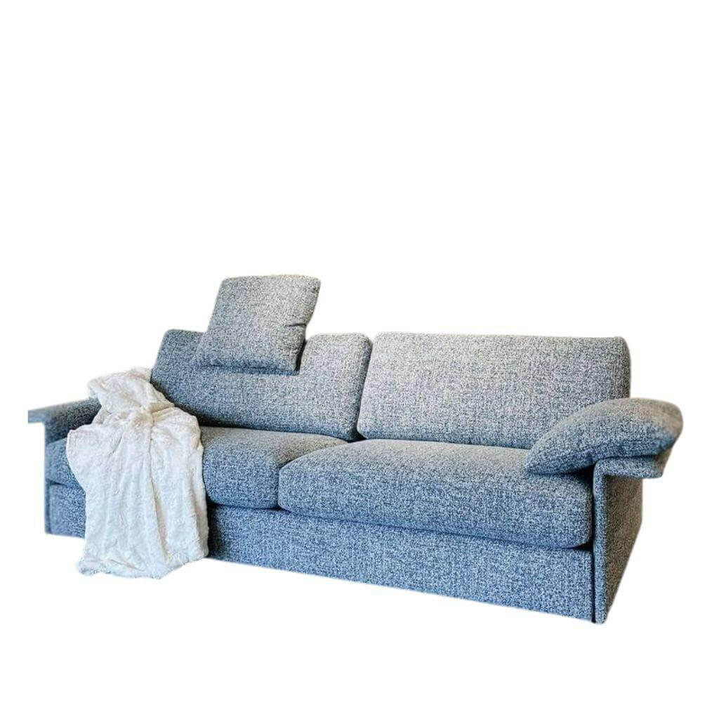 Bielefelder Werkstätten - Sofa Inspiration Stoff Barry Grau mit 2 Armlehnkissen - 1