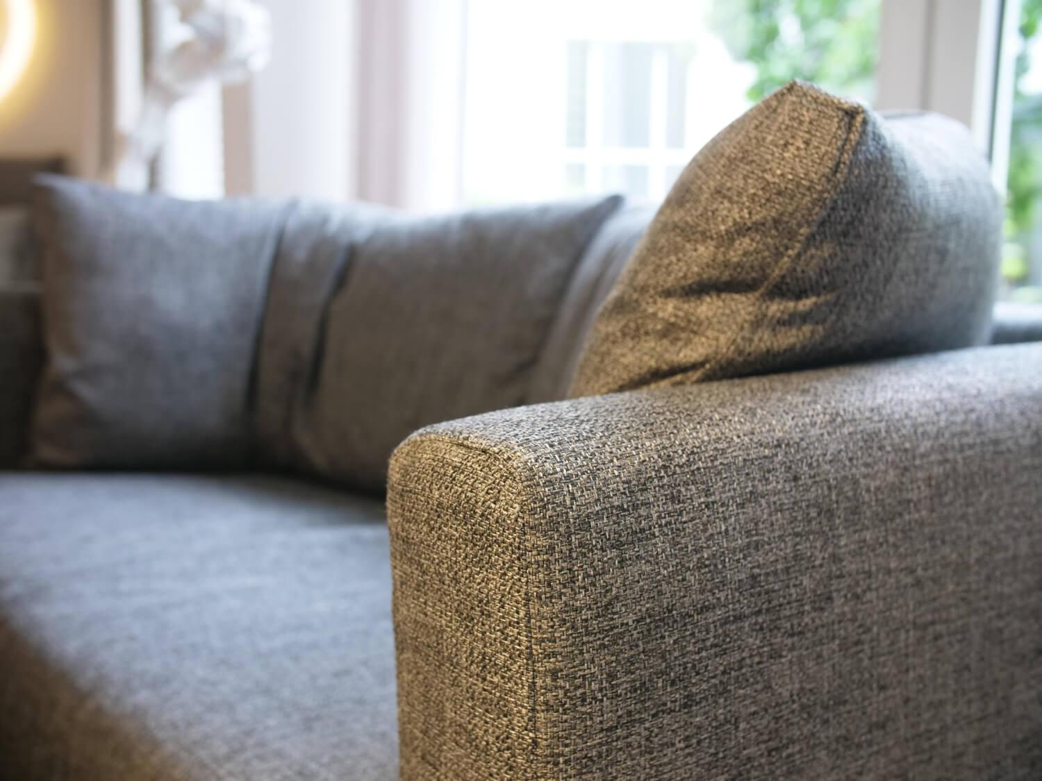 Franz Fertig - Schlafsofa Malou Stoff E5127 Grau Mit Winkelbodenkissen - 3