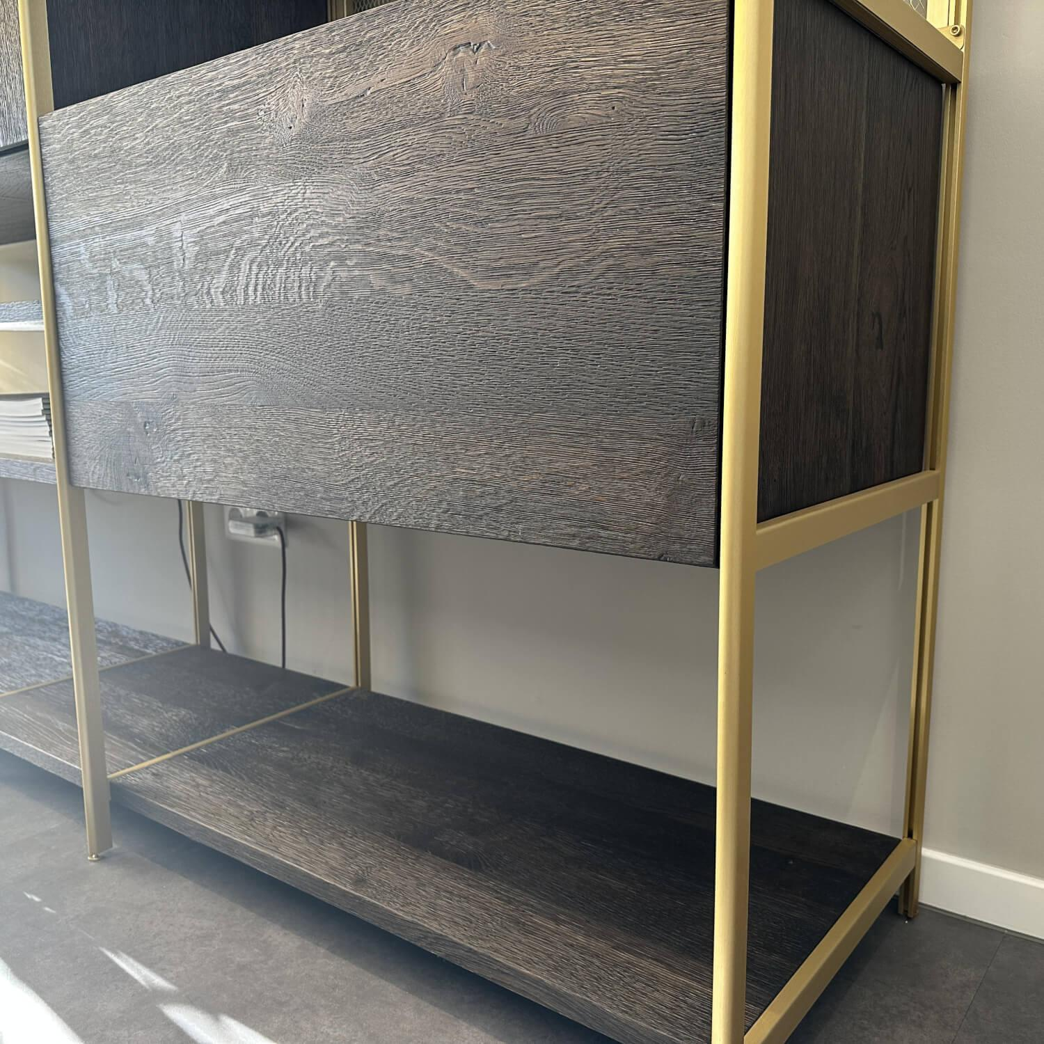 Janua - Shelf solid wood oak smoked anthracite oiled aluminium anodized Ev3 brass - 9