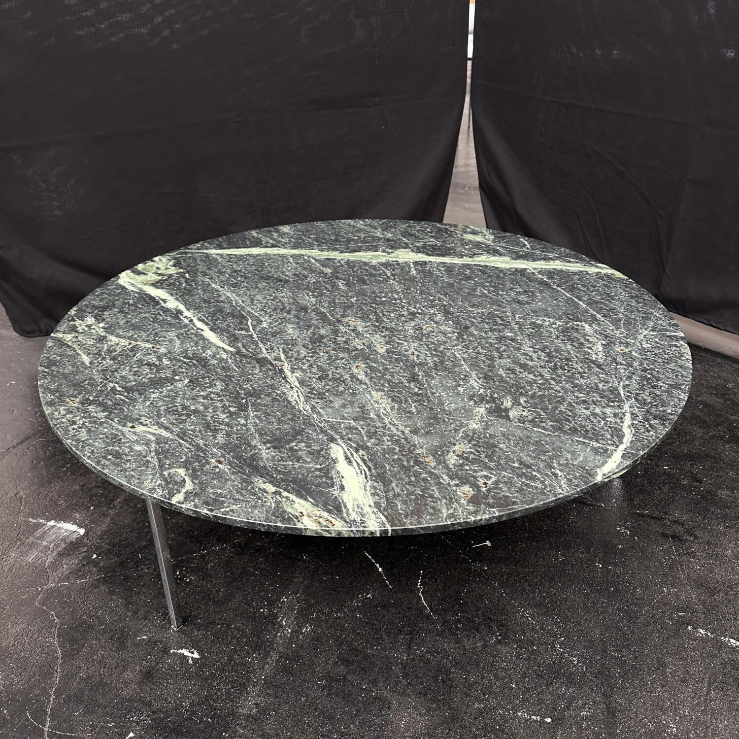 Couchtisch Sting 3801 Platte Stein Serpentinit Tauern Grün Gestell Verchromt
