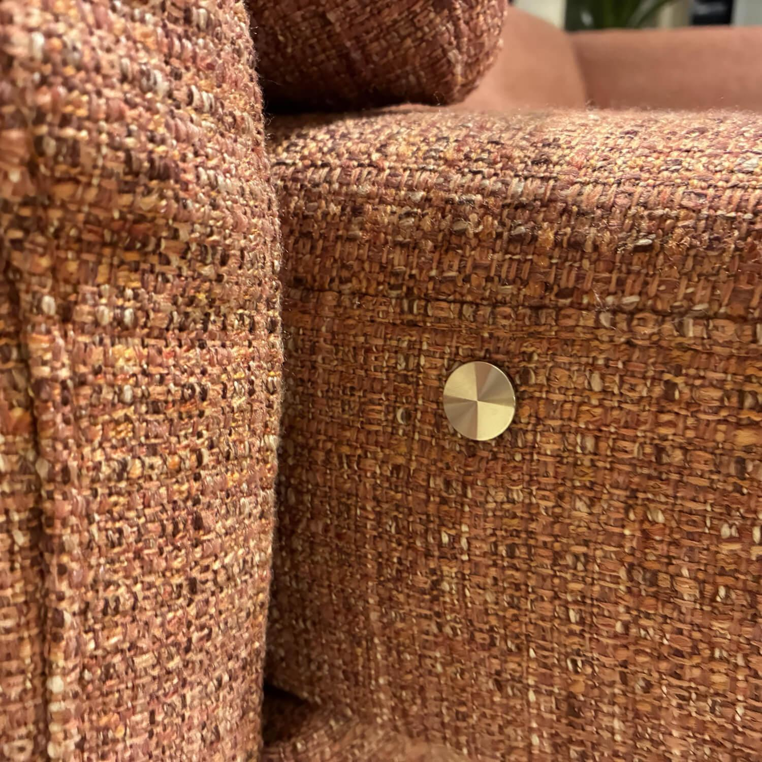 Contur - Ecksofa Enna Stoff Marinet 95 Coral Rosa Füße Metall Schwarz Inklusive Kopfstütze - 9