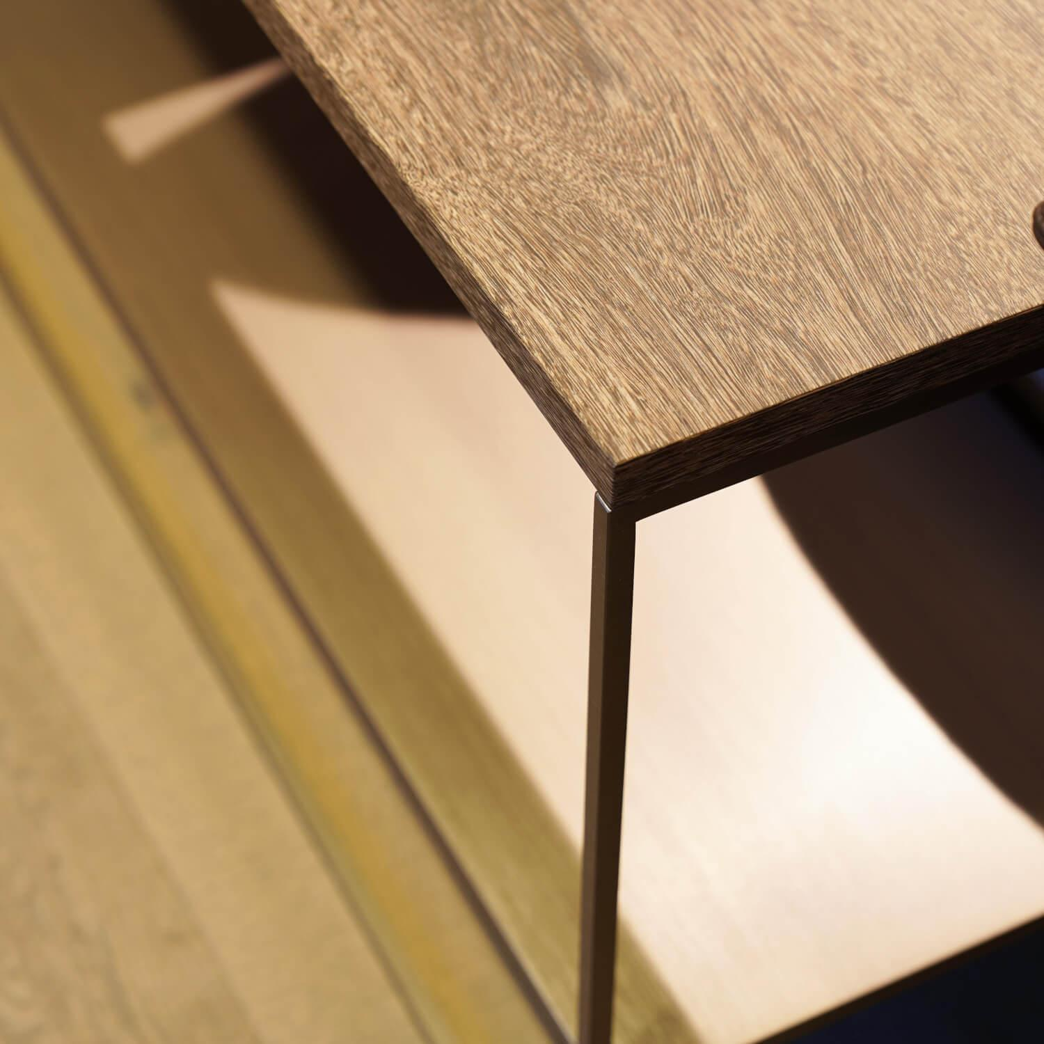 Beistelltisch Calder Bronze-Side-Table Tischplatte Aus Sucupira Gestell Metall Bronze
