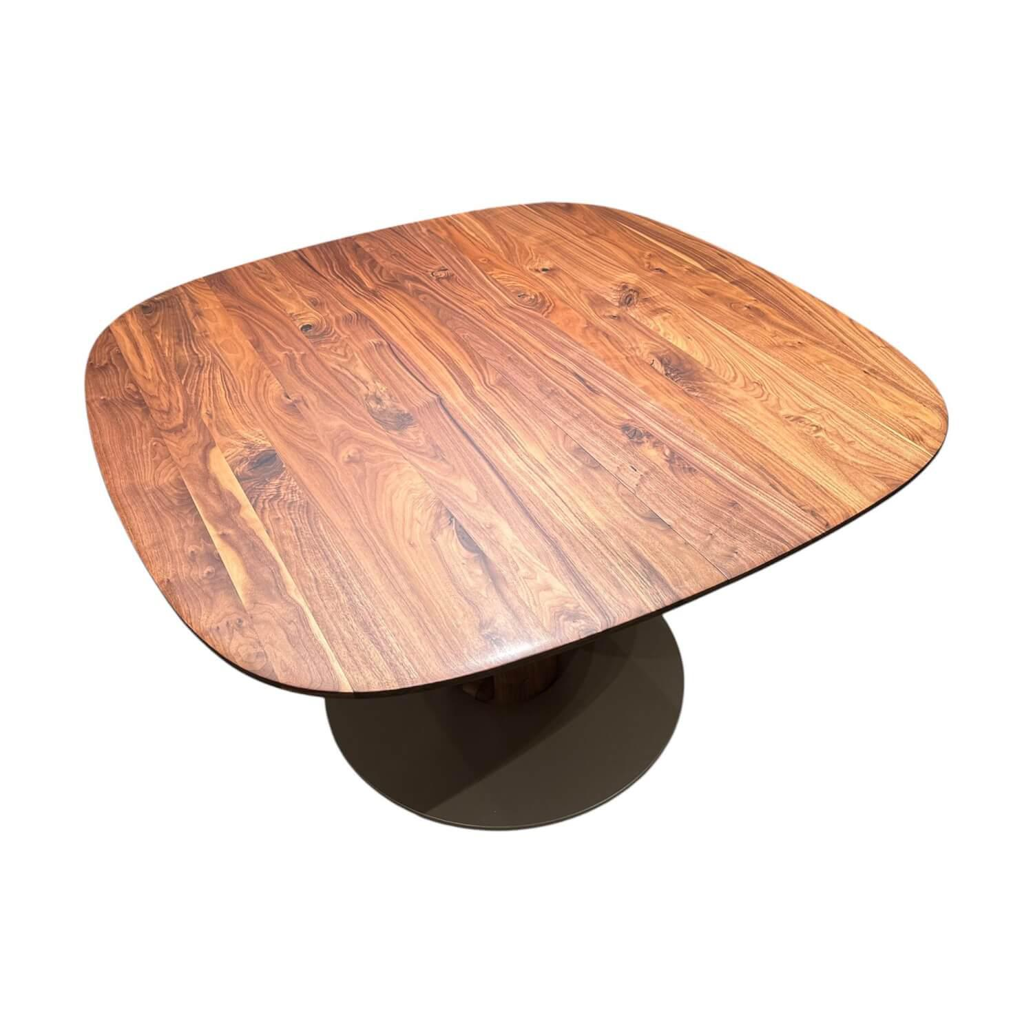 Rodam - Esstisch Sqround Ast Nussbaum Hartwachssiegel Bodenplatte Sahara Beige Mit Auszug - 1