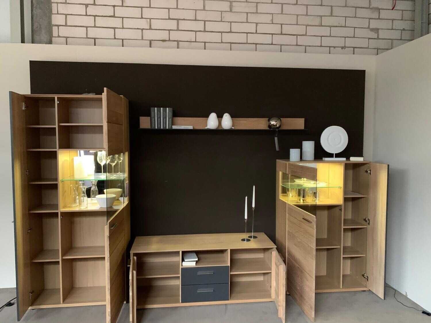 Wohn Concept - Wohnwand Achat Eiche Teilmassiv Absetzung Graphit - 2