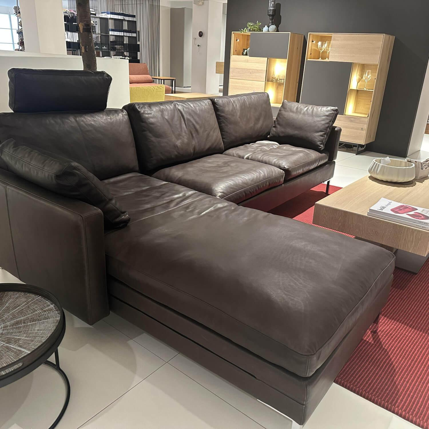 Brühl - Sofa Alba System M Leder 5669 0020 Lama Braun Winkelfuß Verchromt Glänzend Mit Kopfstützenbügel - 2