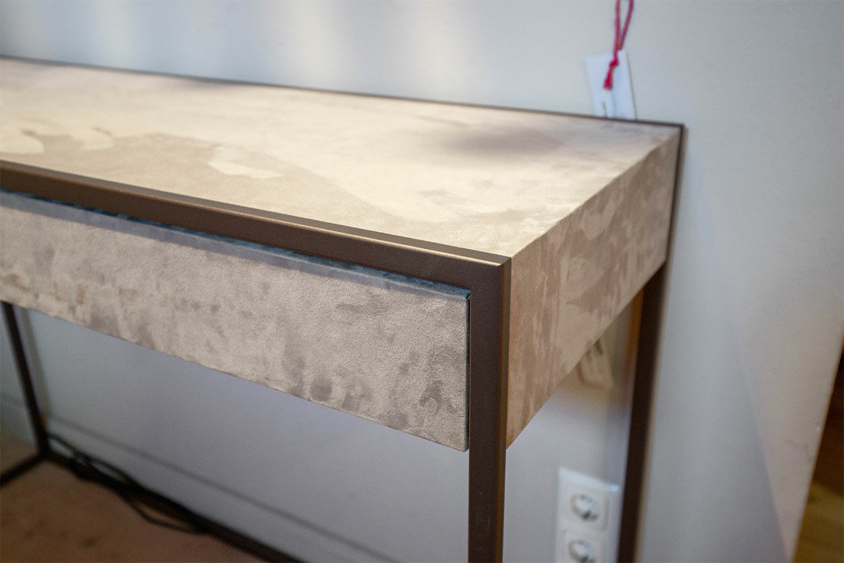 YOMEI - Konsole Smart Oberfläche Microleder Schlammgrau Gestell Edelstahl Pulverlackiert - 4