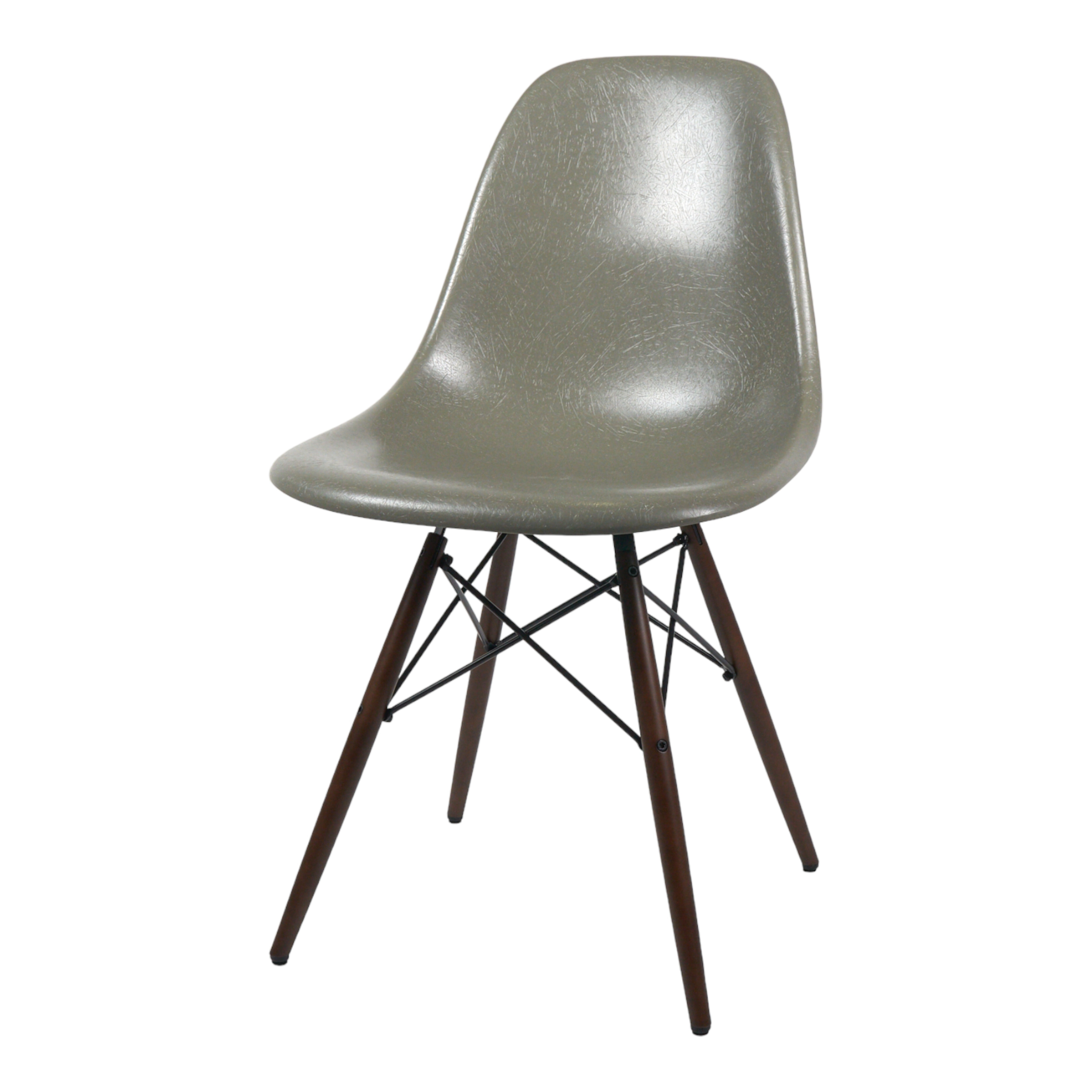 Stuhl Eames Fiberglass Side Chair DSW Raw Umber Grau Holzgestellt Ahorn Dunkel