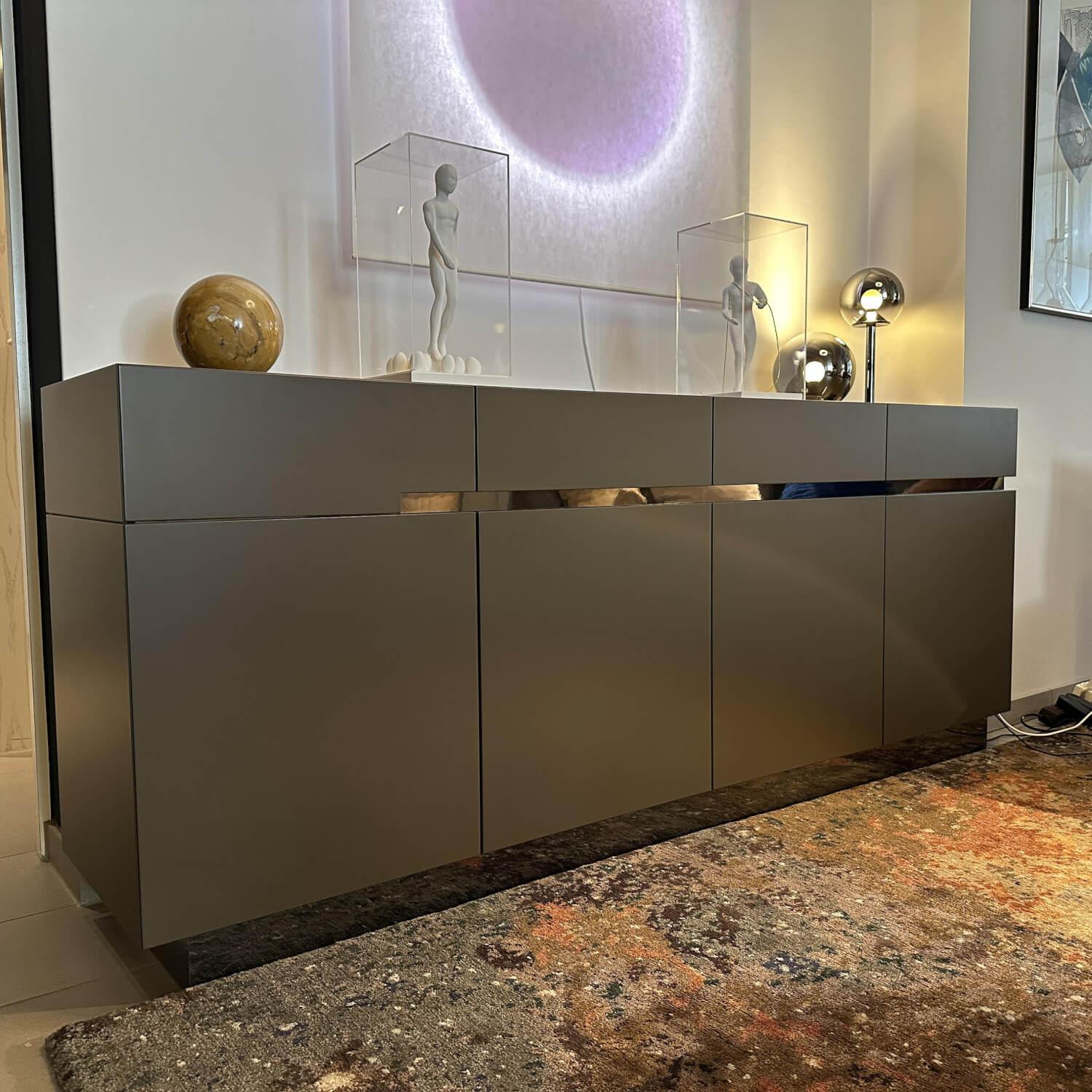 Christine Kröncke - Sideboard GAP Lack Terra Grau Braun Matt Mit Griffmodulen Chrom - 9