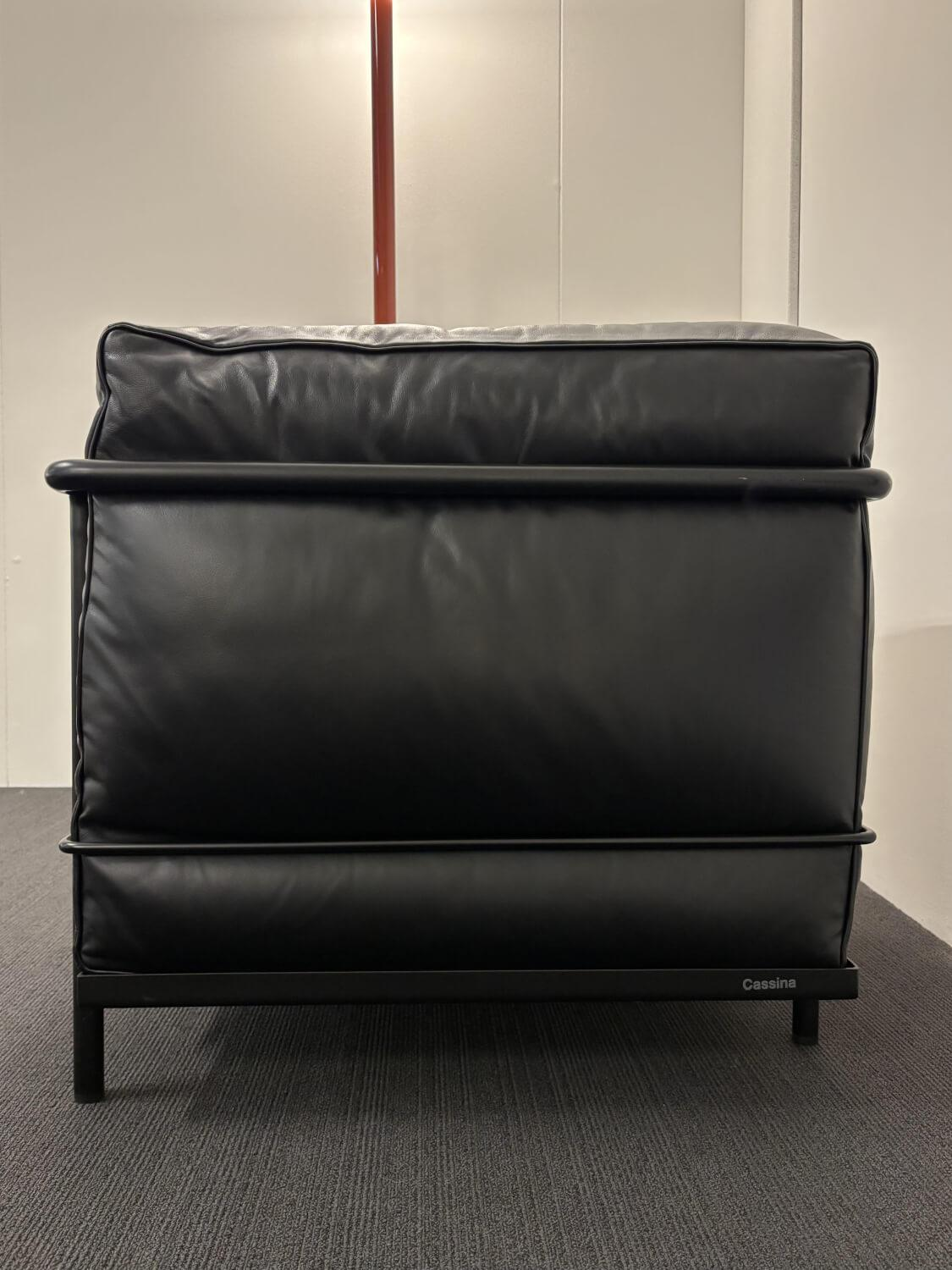 Cassina - Sessel LC2 Fauteuil Leder Graphit Schwarz Gestell Schwarz Lackiert (2 vorhanden) - 6