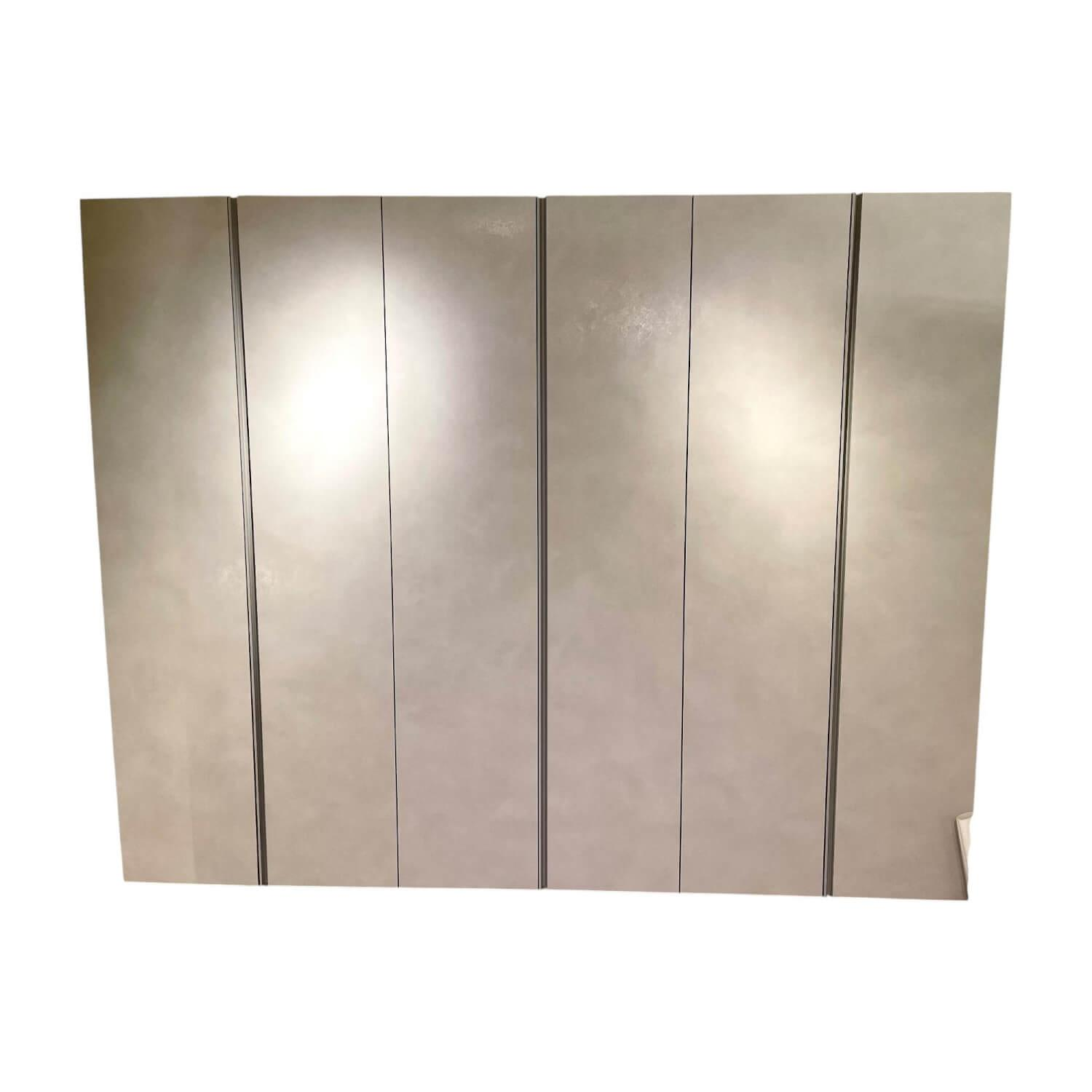 Contur - Kleiderschrank Loretto Dekor Cemento Chiaro Grau Inklusive Kommode Mattlack Madreperla Grau - 1