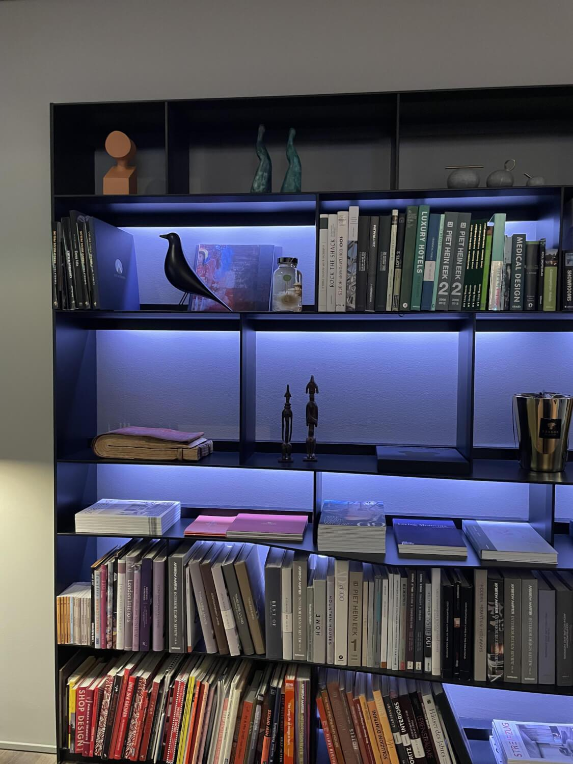 B&B Italia - Bücherregal Flat C Aluminium Fließgepresst Nero 3764E Schwarz Satiniert Paneele Spanholz - 4