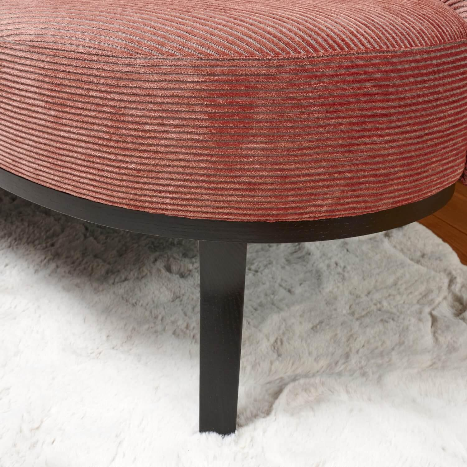 Bielefelder Werkstätten - Sofa Polo Cocktail Stoff JAB Silas 1030 064 Rosa Gestell Esche Schwarz Gebeizt Mit Hocker - 4