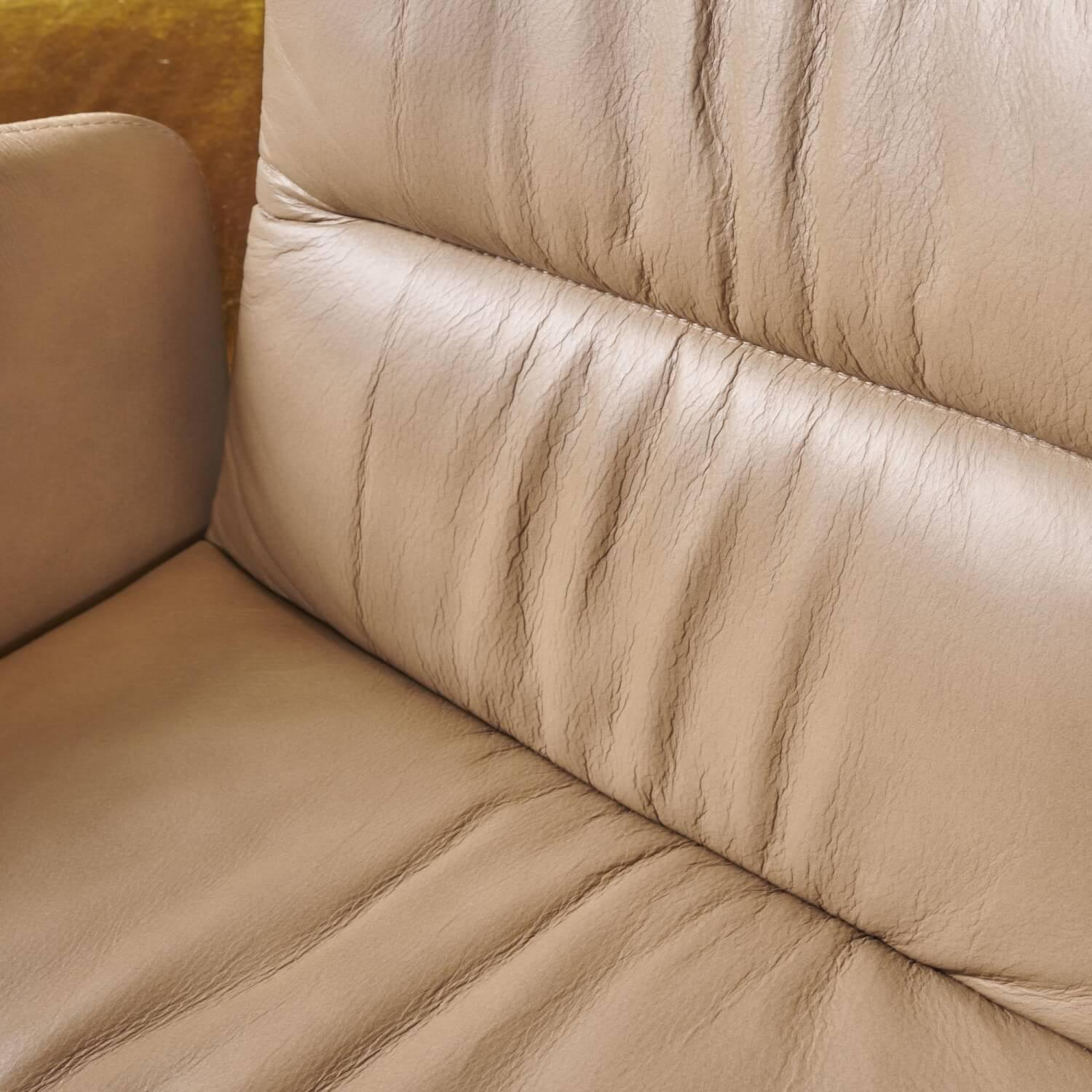 KFF - Armlehnstuhl Arva Light Bezug Leder Dakota Stone Beige 4-Fuß-Stern-Drehgestell Struktur Schwarz M02 - 7