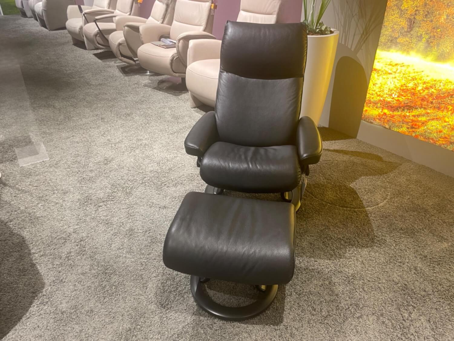 Stressless - Sessel Aura M Leder Cori 19 Black Schwarz Gestell Holz Classic 05 Schwarz Inklusive Hocker - 6