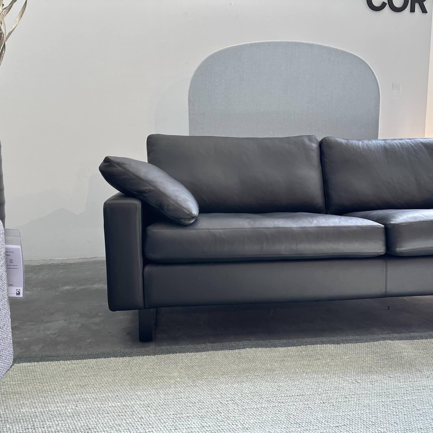 COR - Sofa Conseta Leder Semi 286 Schwarz Metallkufen Schwarz Pulverbeschichtet Mit Filzgleitern - 4