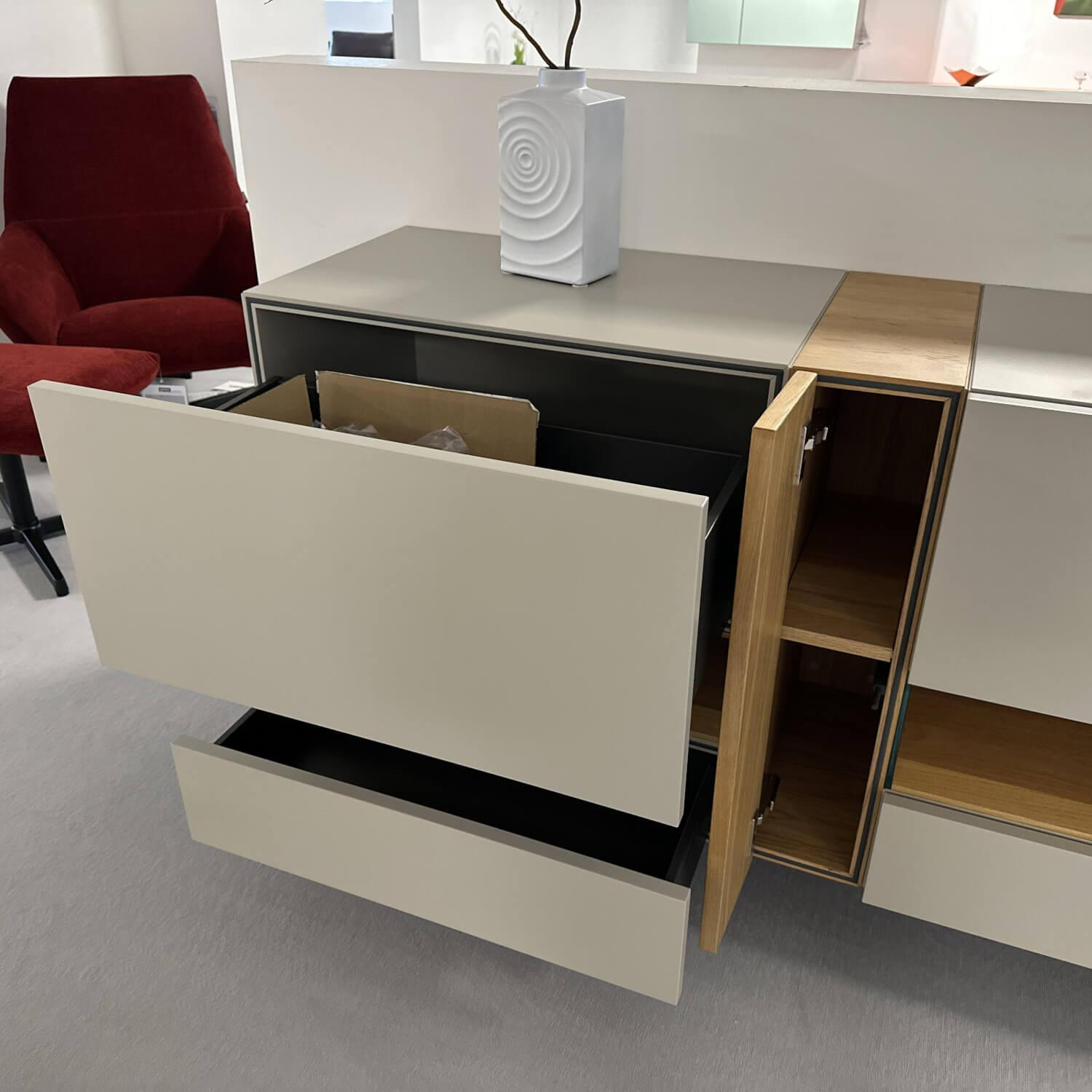 Hülsta - Sideboard Neo Lack Seidengrau Akzent Natureiche Mit Offenem Glasfach - 7