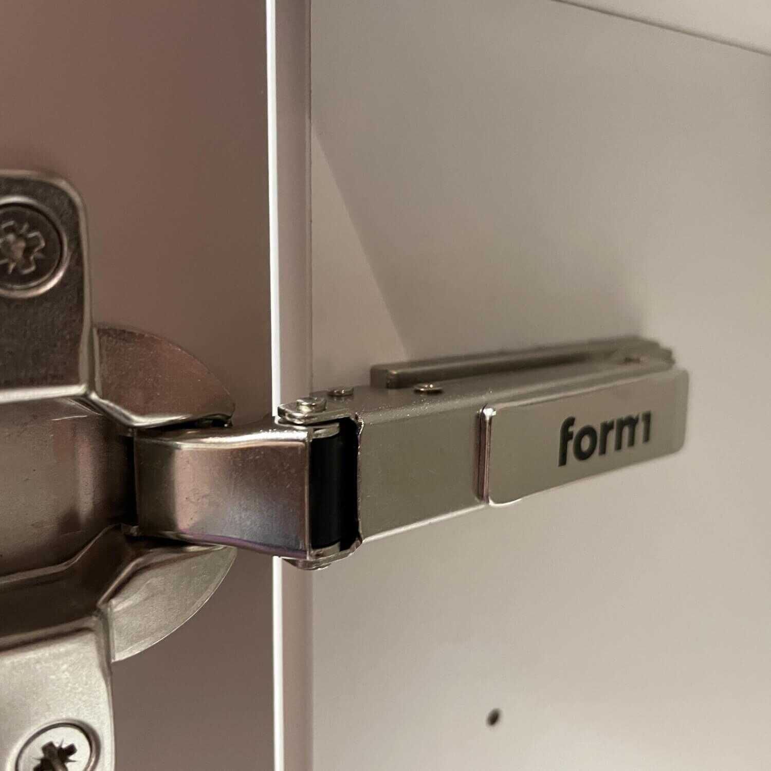 form1 - Container F10 Connect Rose Mattlack A30 Push to Open - 9