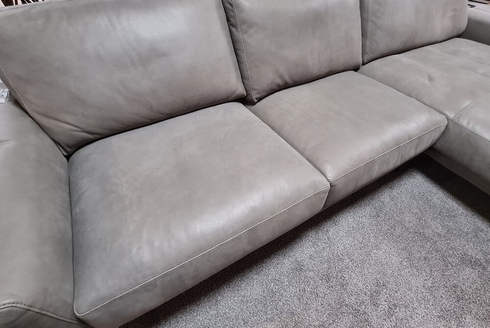 Natura - Ecksofa Redington Leder Montana Grau Füße Metall Schwarz - 3