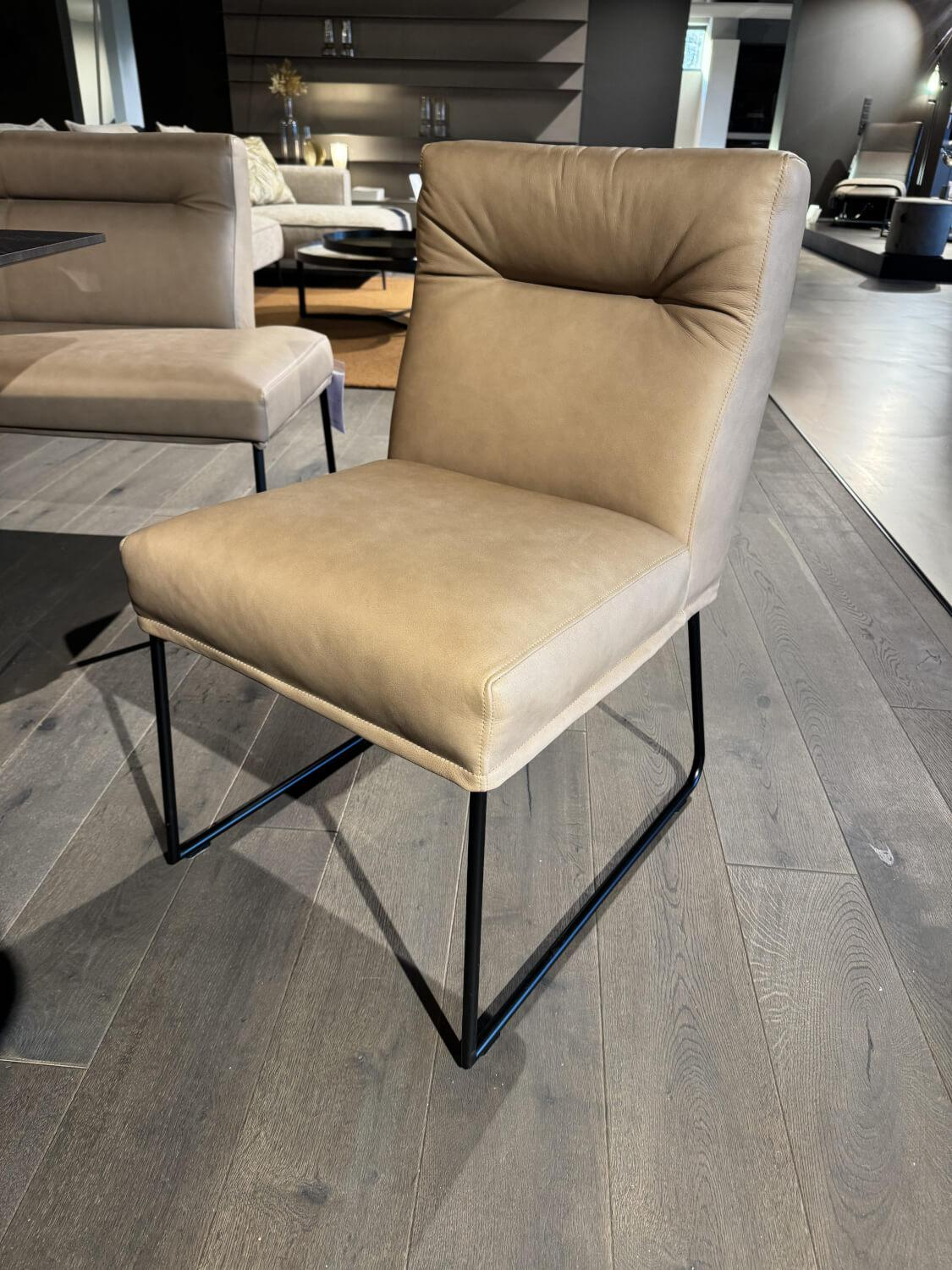 Haas - Sitzgruppe Columbo Leder Rancho 1805 Fango Beige Metallgestell Rundrohr Schwarz Lackiert - 2