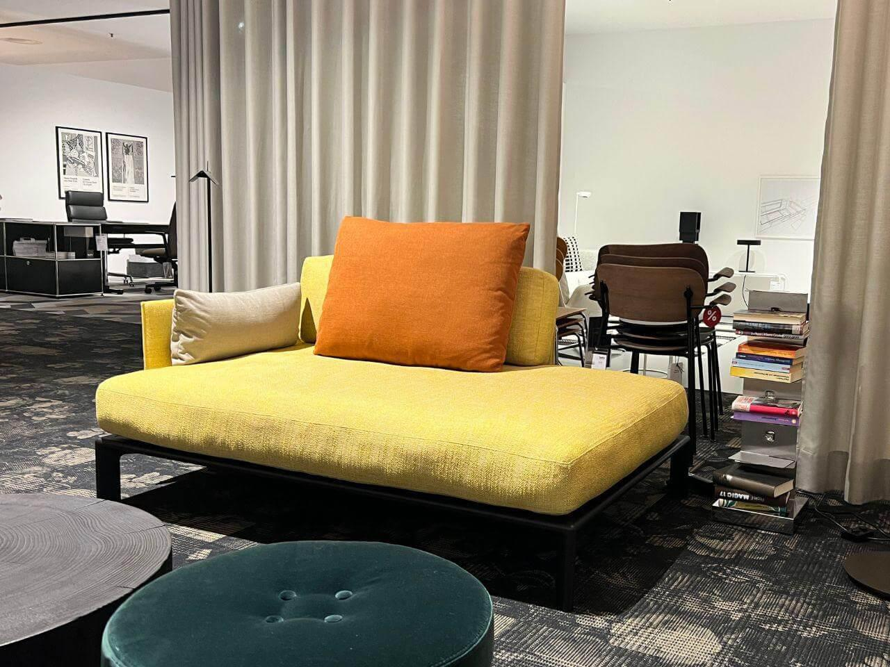 Vitra - Sofa Anagram Sonderstoff Corsaro Raps Melange Gelb Untergestell Basic Dark Anthrazit ohne Kissen - 3