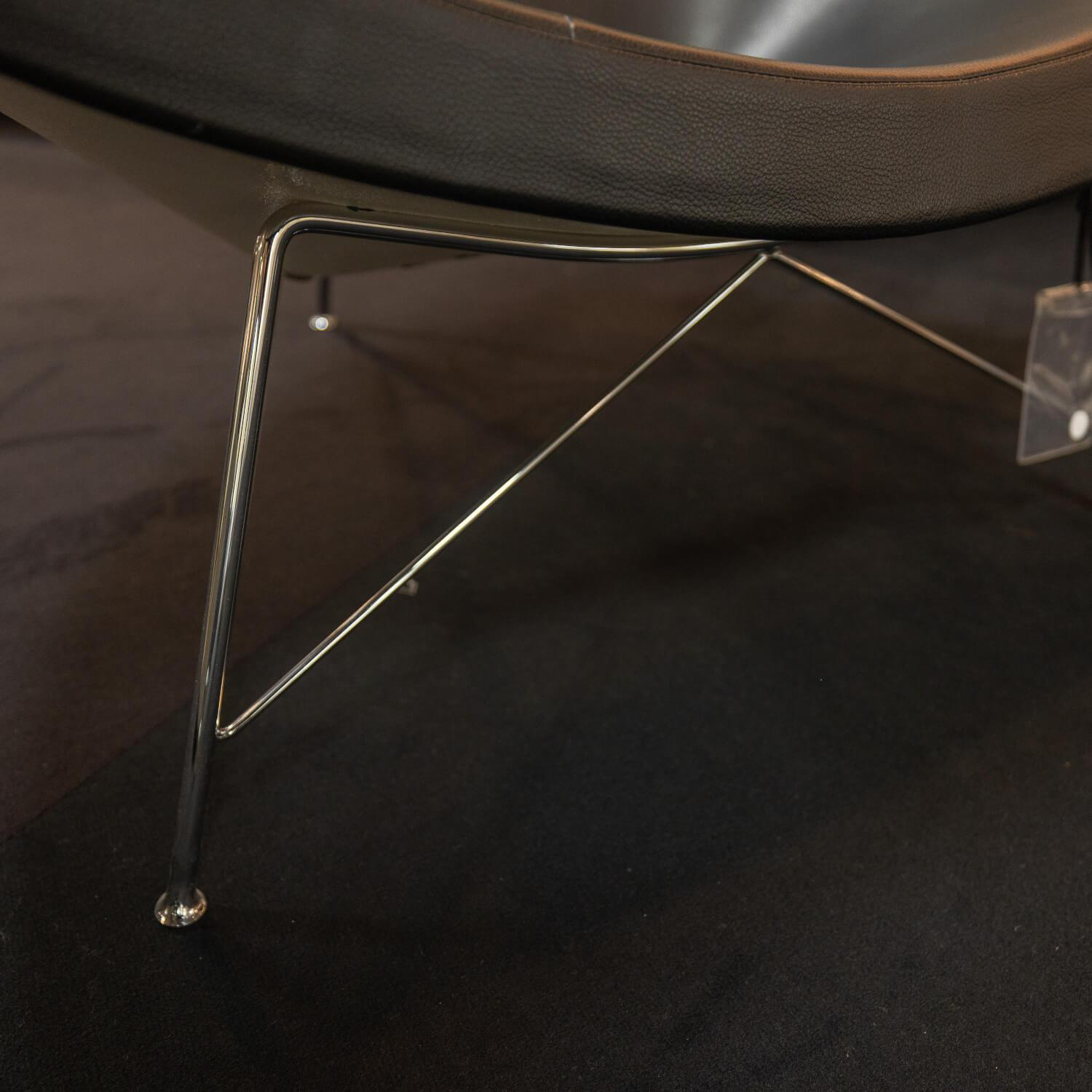 Sessel Coconut Chair Bezug Leder Nero L20 Schwarz Untergestell Stahl Glanzverchromt Mit Gleitern