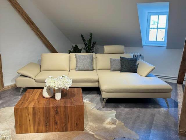 Contur - Ecksofa Collina Leder WP Ecru L50 Beige Metallfüße Gebürstet Inklusive Kopfstütze - 7